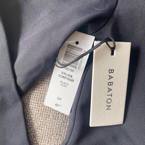 Babaton Silvia contour long sleeve - Picture 2 of 2